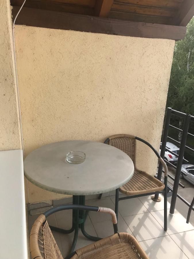 Vida Apartman Шарвар Экстерьер фото